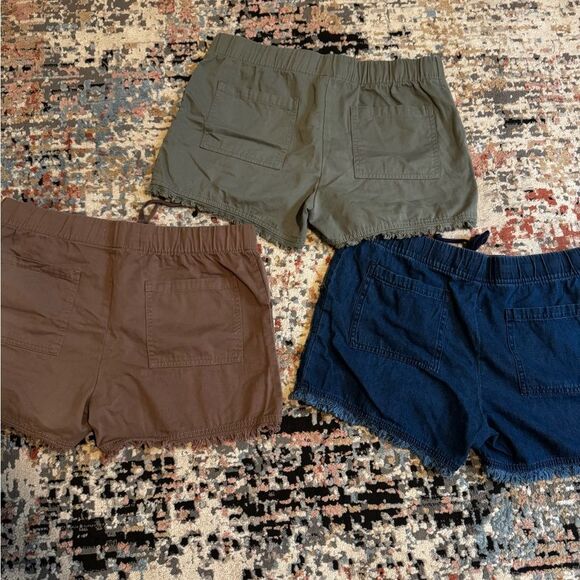 Real Essentials Shorts Lot in Green, Brown and Blue - Picture 2 of 8